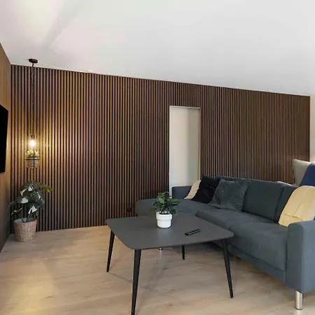 Hébergement de vacances Beautiful Newly Renovated Summer House By The Sea