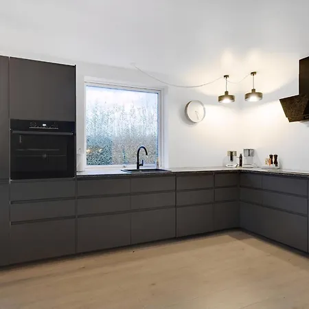 Beautiful Newly Renovated Summer House By The Sea Frorup