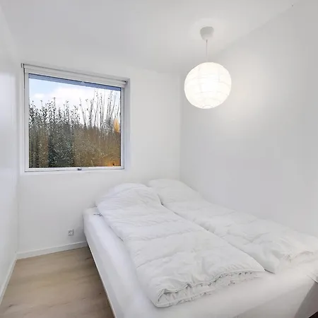 Beautiful Newly Renovated Summer House By The Sea Frørup