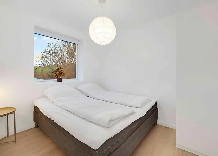 Beautiful Newly Renovated Summer House By The Sea Дом отдыха *